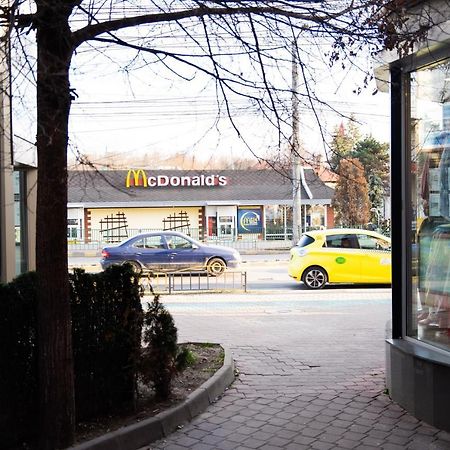 Ultracentral Golden Apartament 2 スチャヴァ エクステリア 写真